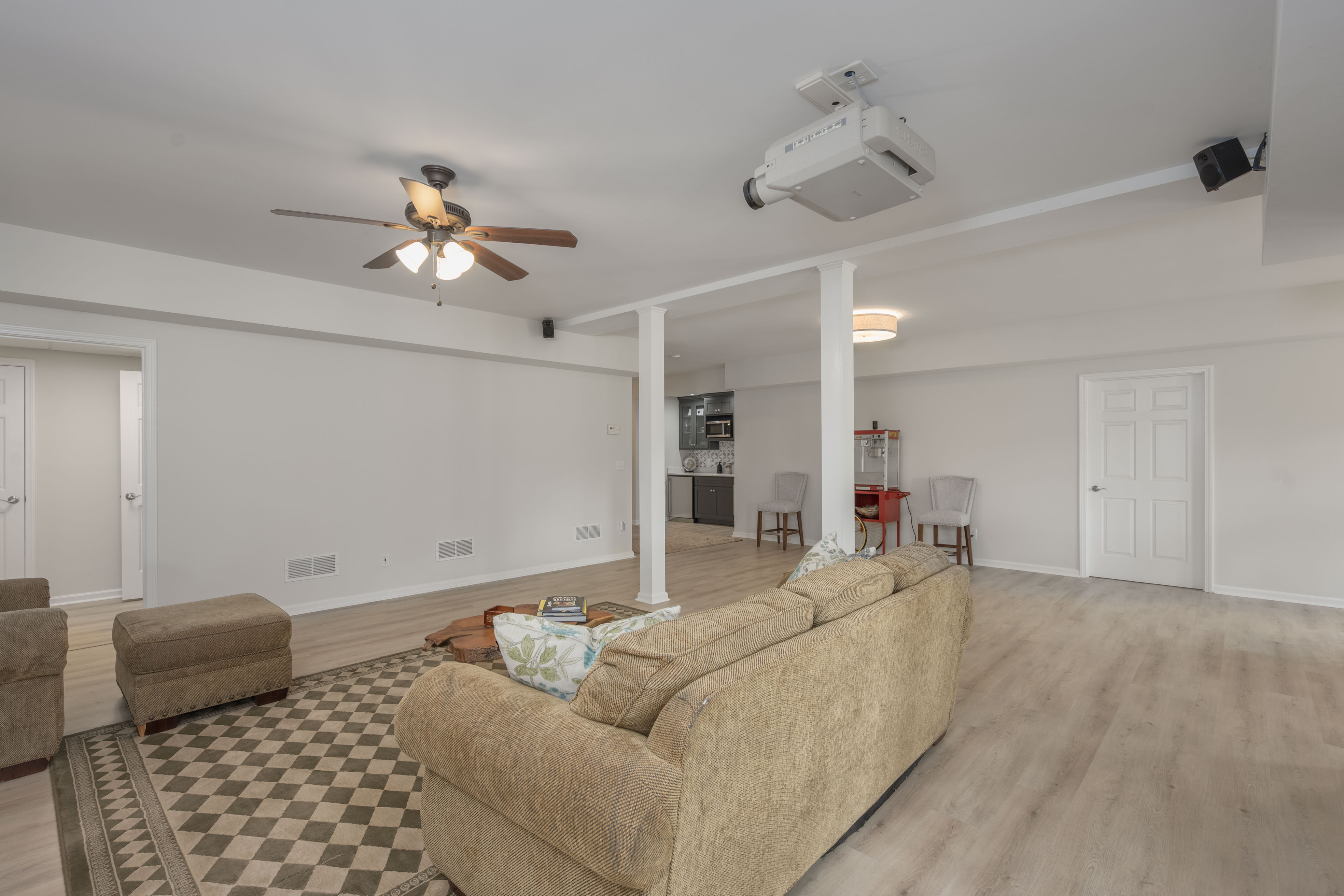 1021 Ridge Terrace image 50